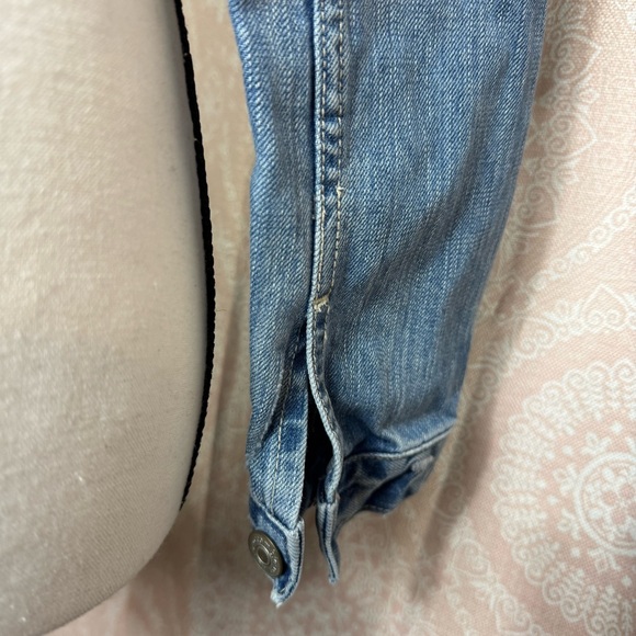 Girl’s Kid's Abercrombie Distressed Denim Jacket Size Large - Picture 7 of 10